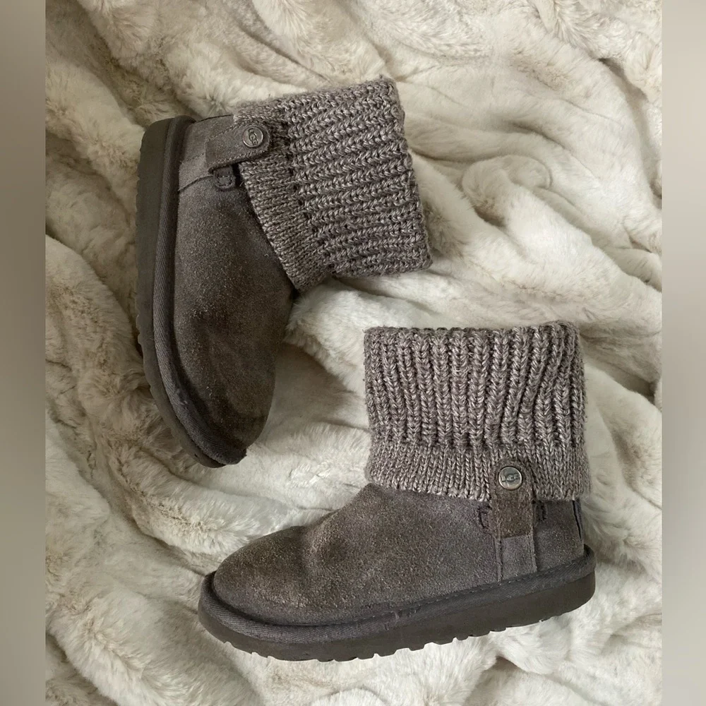 UGG Classic Gray Knit Toddler/Kids Winter Boots Size 12